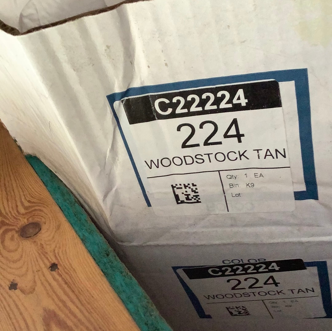 C24 - Woodstock Tan 224